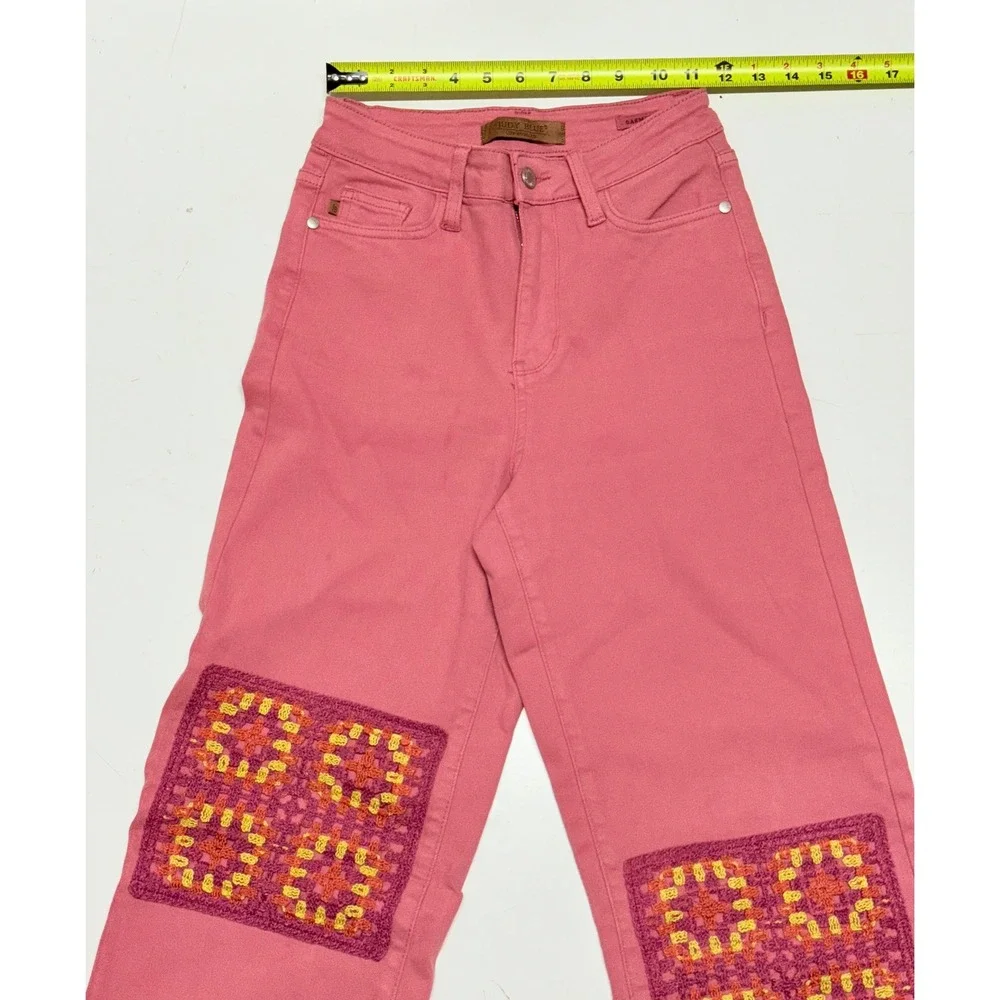 Judy Blue Pink Crocheted Patch Wide Leg Jeans Women Size‎ 1/25